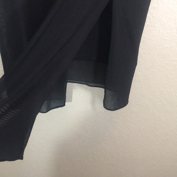 NYGARD Jersey Knit Chiffon Overlay with Crisscross Back Yoke and Side Vents - Picture 10 of 15